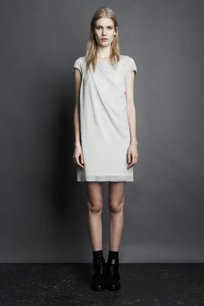 Look 16